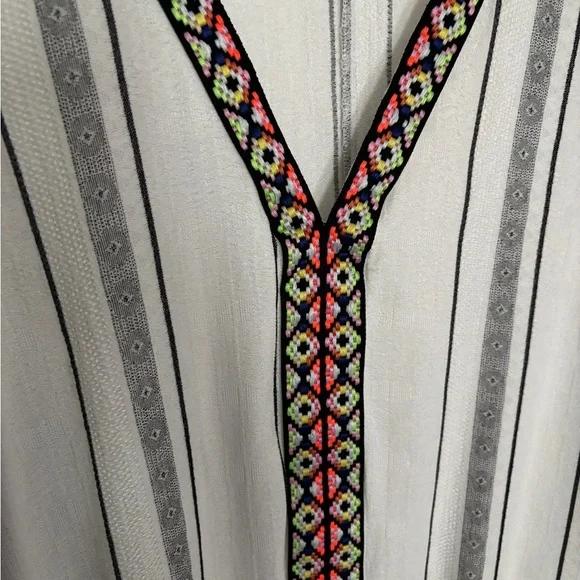 Scoop White Coverup with Black Stripes - Picture 2 of 7